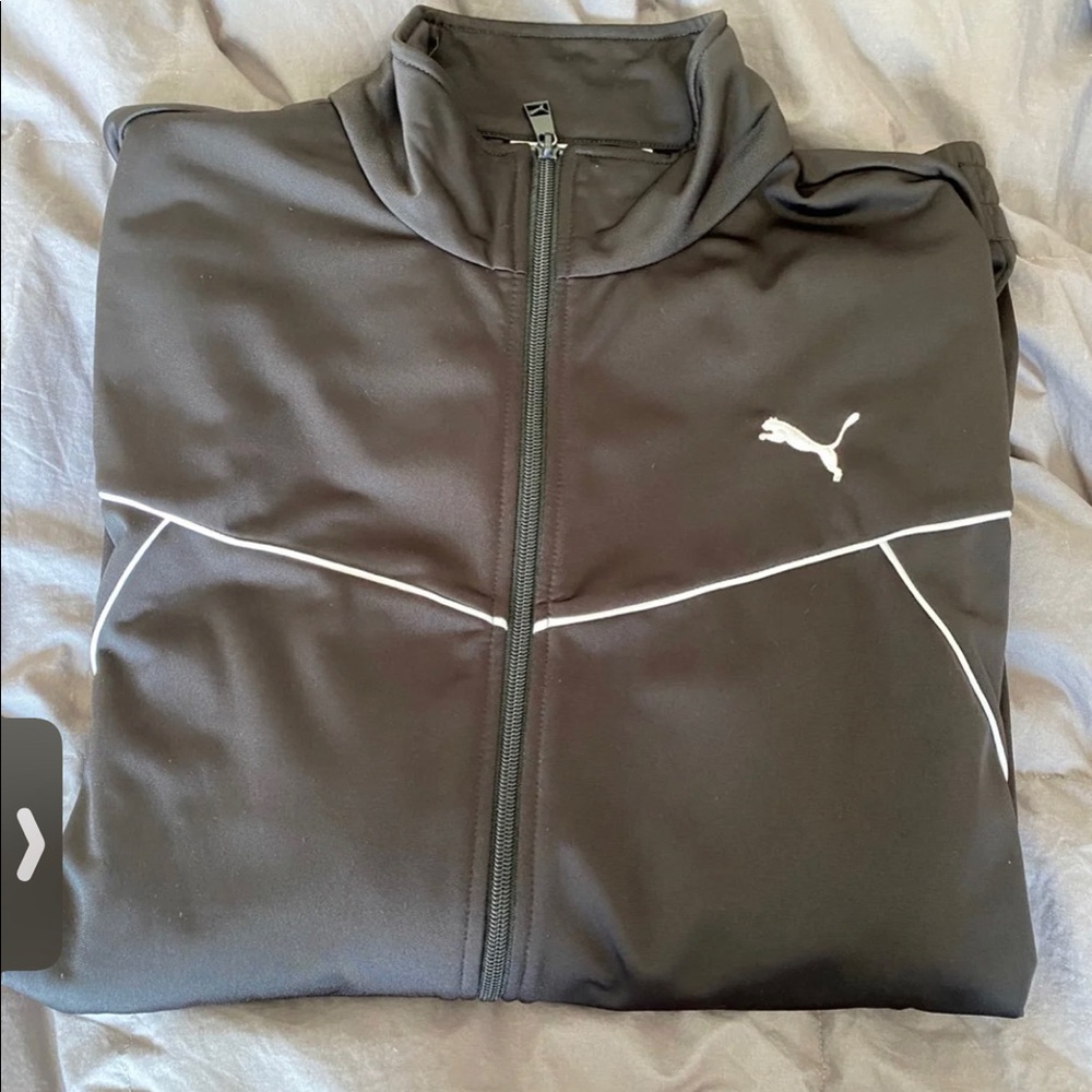 Men’s puma track zip up sweater  size XL